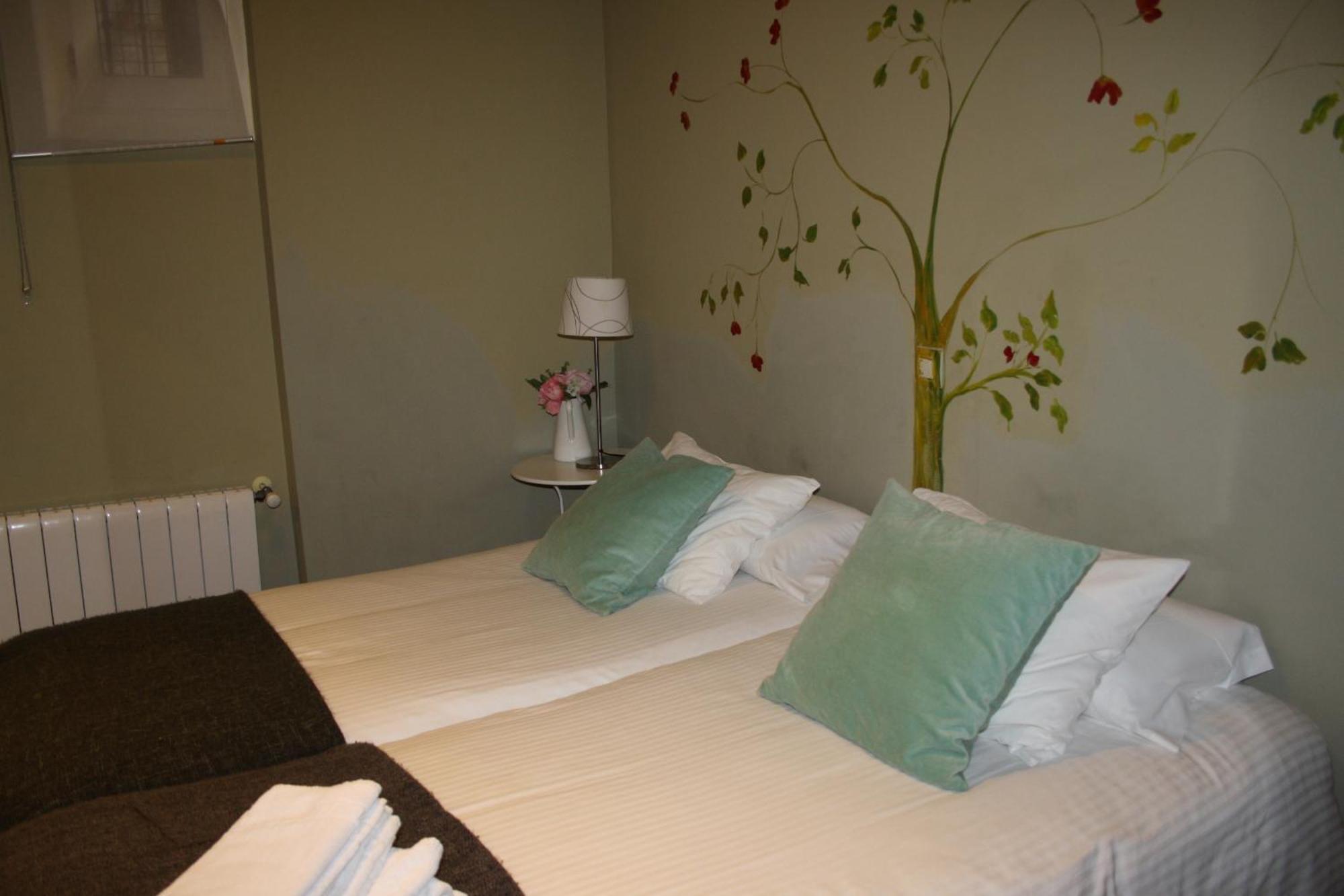 Refitoleria Apartamentos Segovia Esterno foto